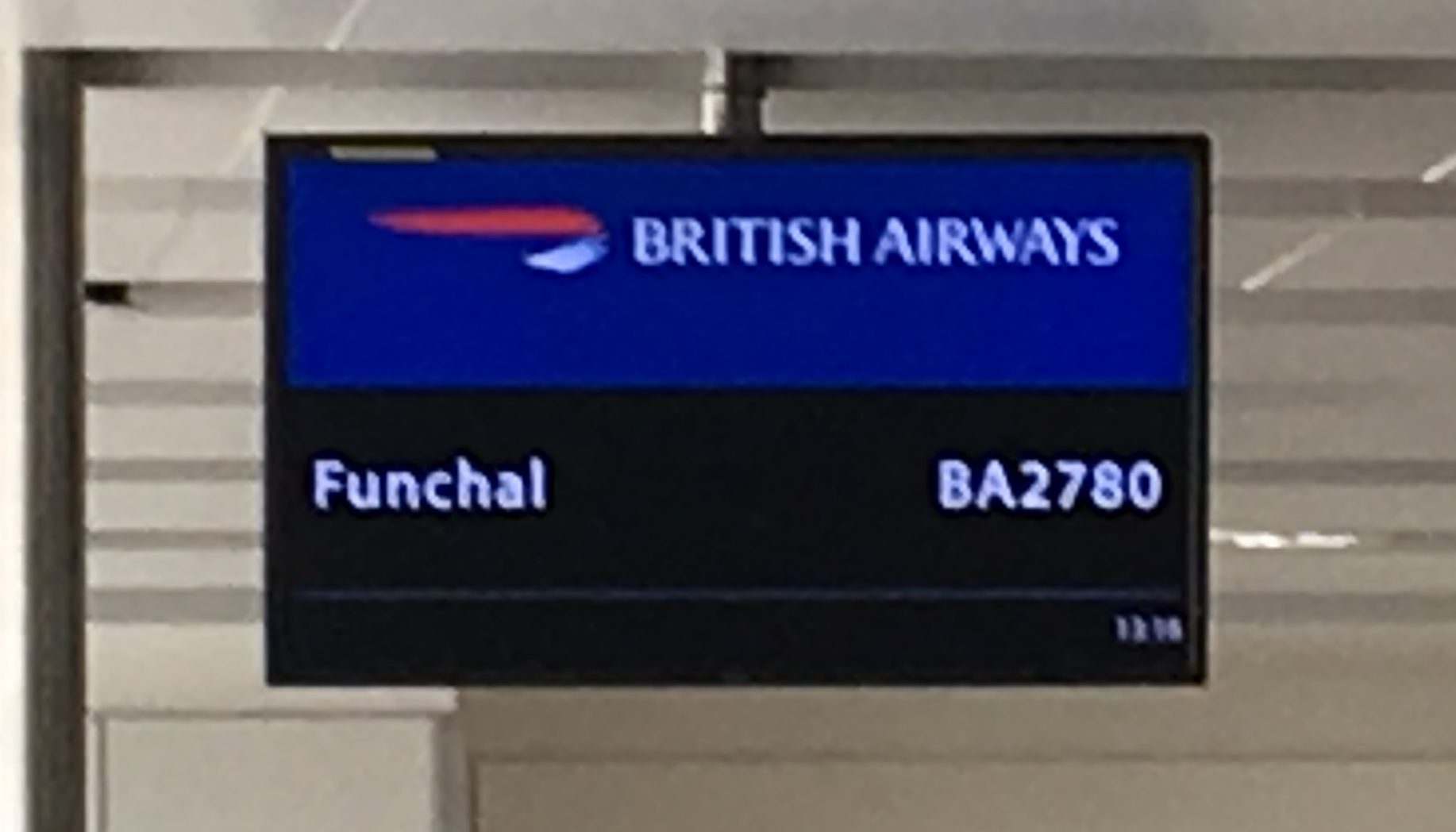 Info screen at London Gatwick Airport