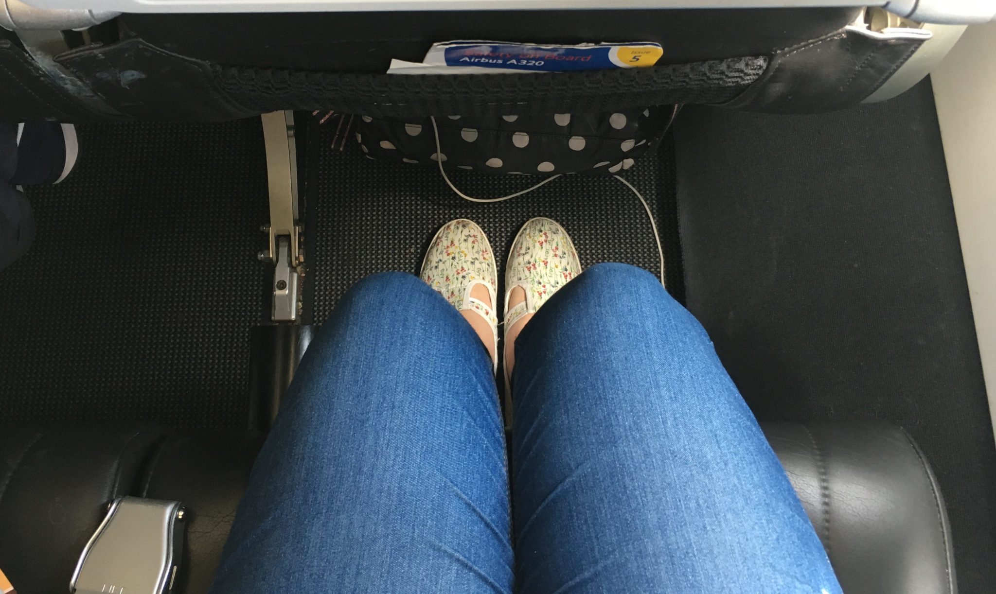 Economy leg room on a British Airways Airbus A320