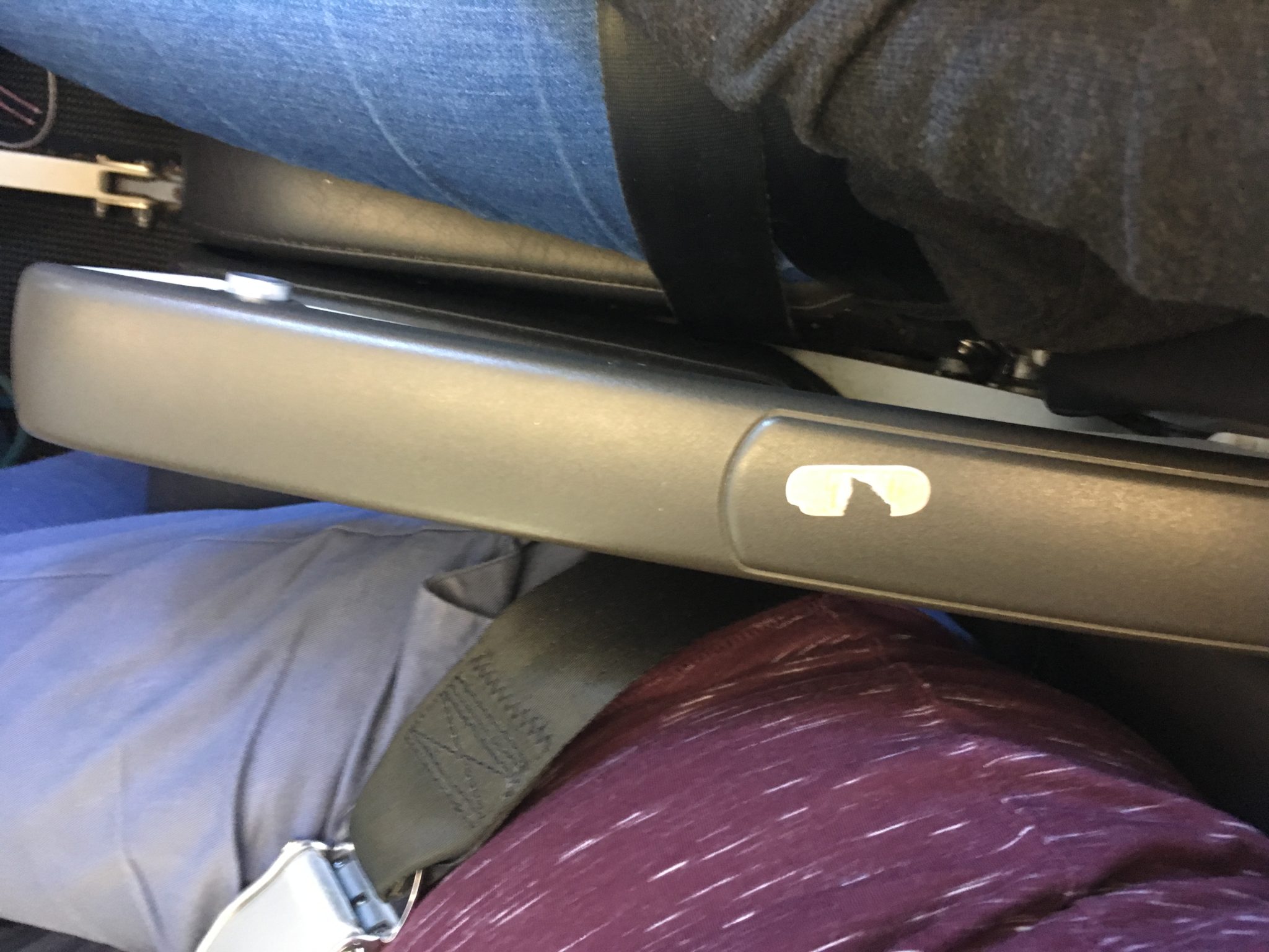 Economy armrest on a British Airways Airbus A320