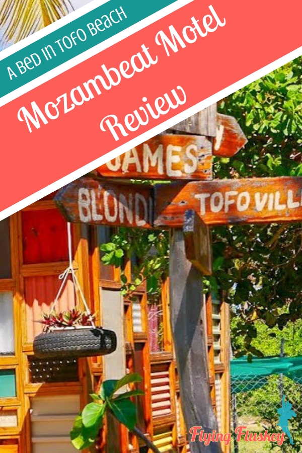 Mozambeat Motel in Tofo Beach, Mozambique, is perfect for flashpackers. Read our review to learn all about why. #mozambeatmotel #praiadetofo #tofobeach #accommodationreview