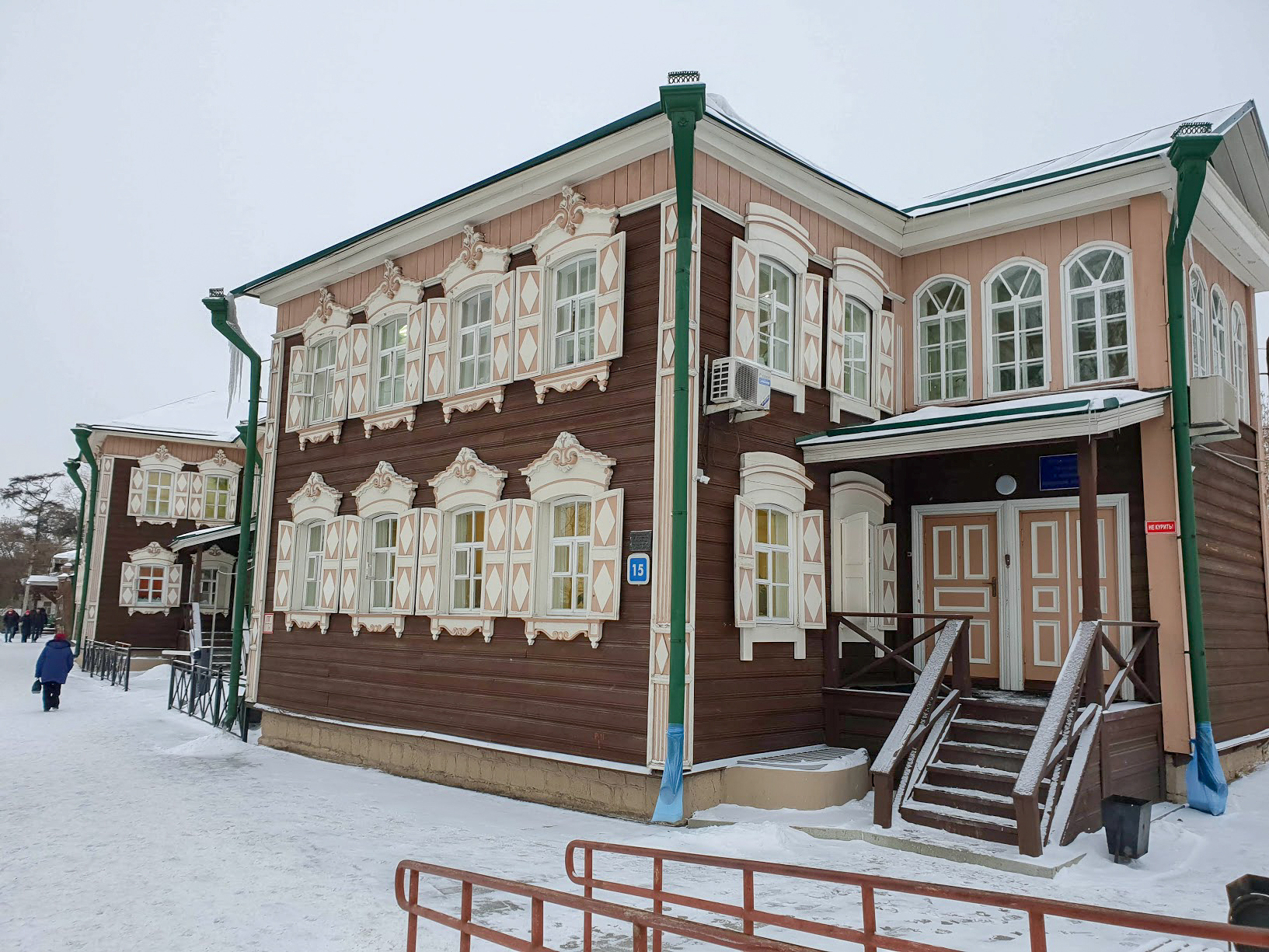 A pastel coloured wooden building in Irkutsk, Russia