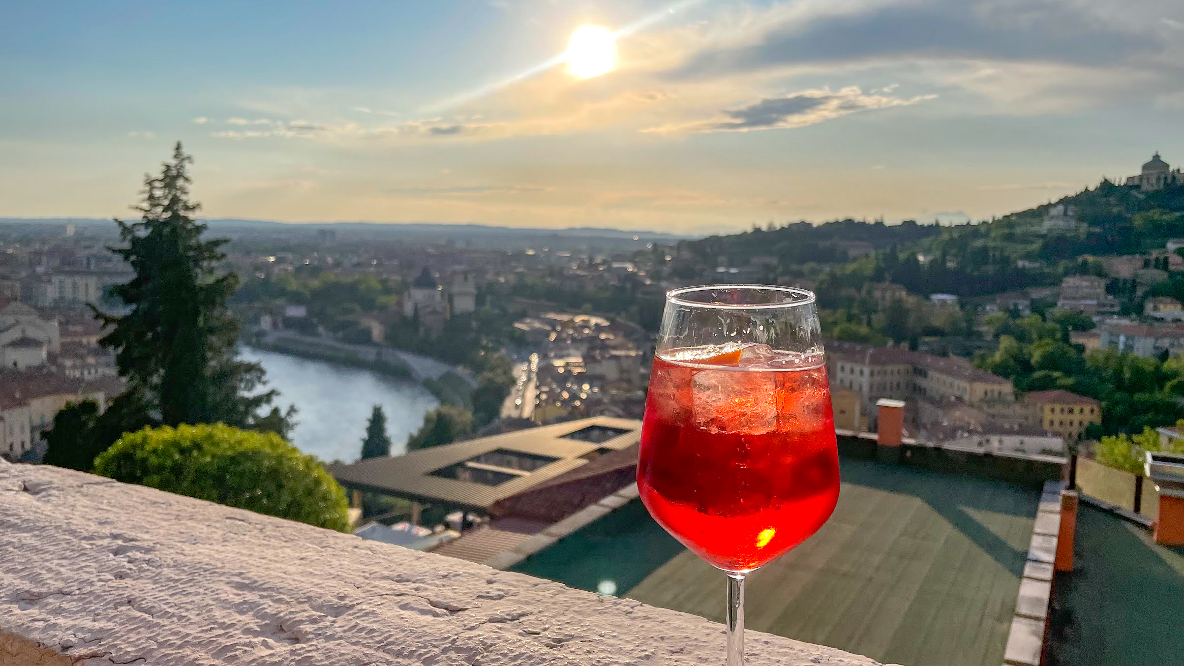 Romeo and Juliet's Sunset Food & Wine Walking Tour in Verona